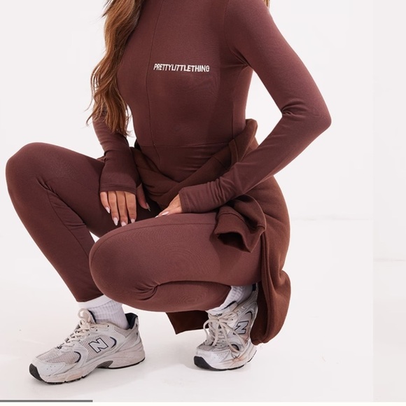 PrettyLittleThing Chocolate Brown Zipper Front Catsuit Size US 6 NWT - Picture 3 of 4